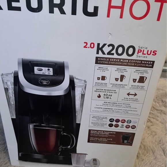 Brand New Keurig Machine 2.0 K200 Plus - Picture 1 of 2